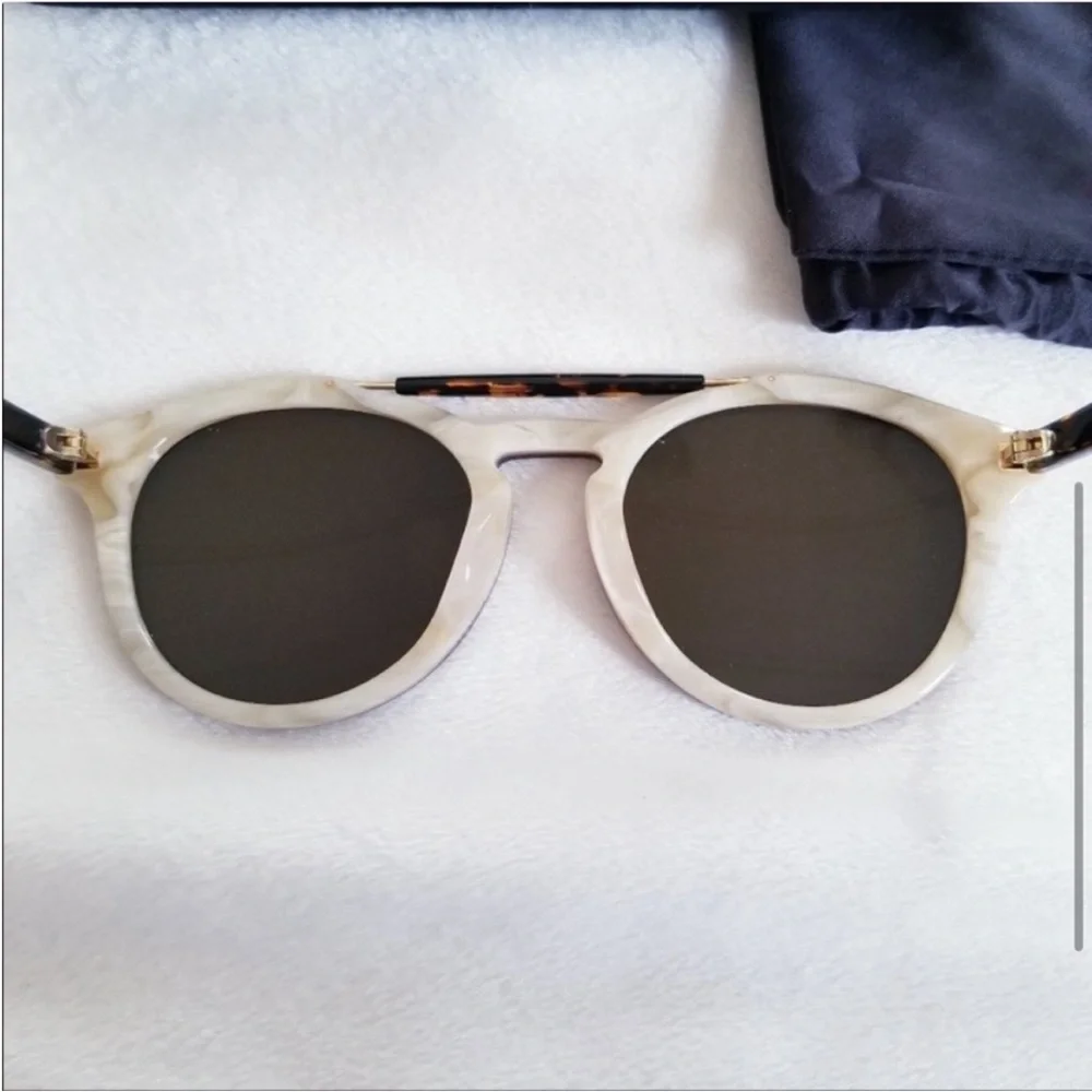 Gucci Havana Sunglasses - Picture 5 of 8